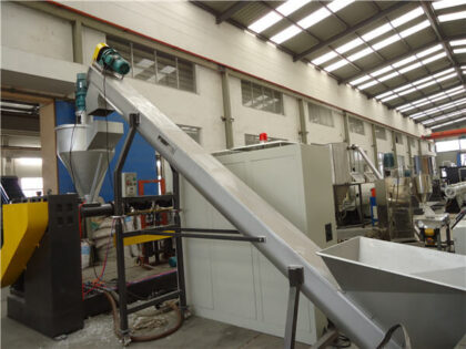 PE PP Vertical Force Feeder Pelletizing Line